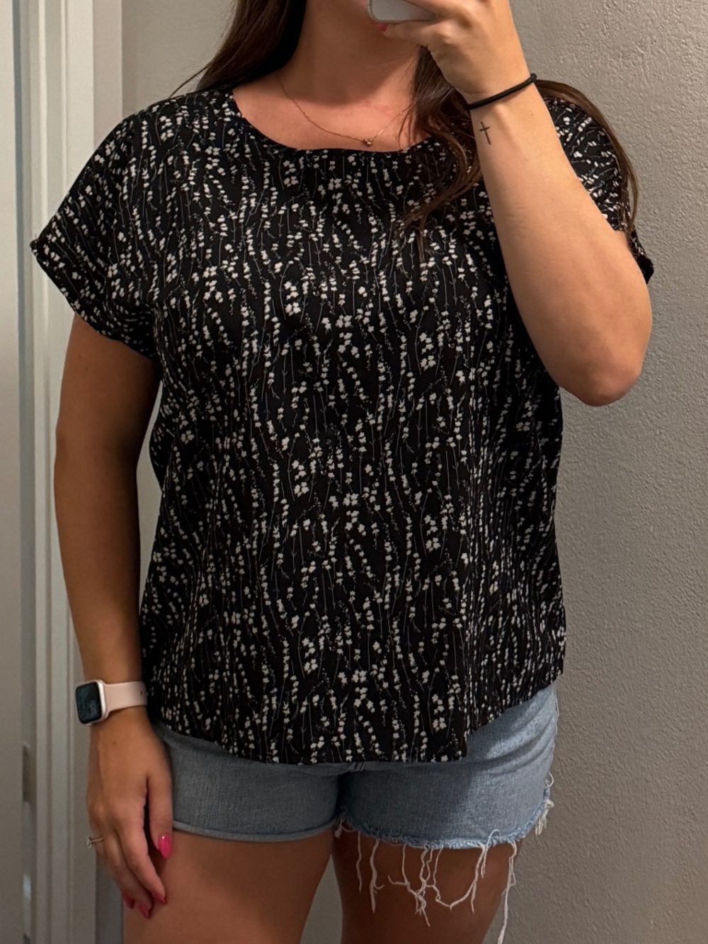 Black & White Floral Blouse Short Sleeve